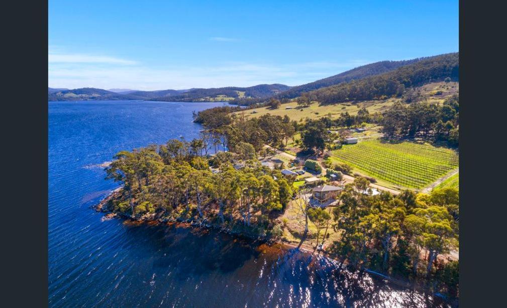 On The Huon River Holiday home Lymington